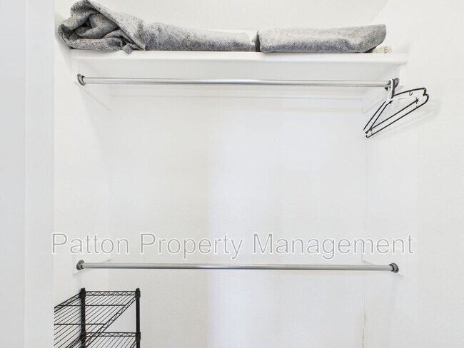 Building Photo - 1701 Rock Creek Rd