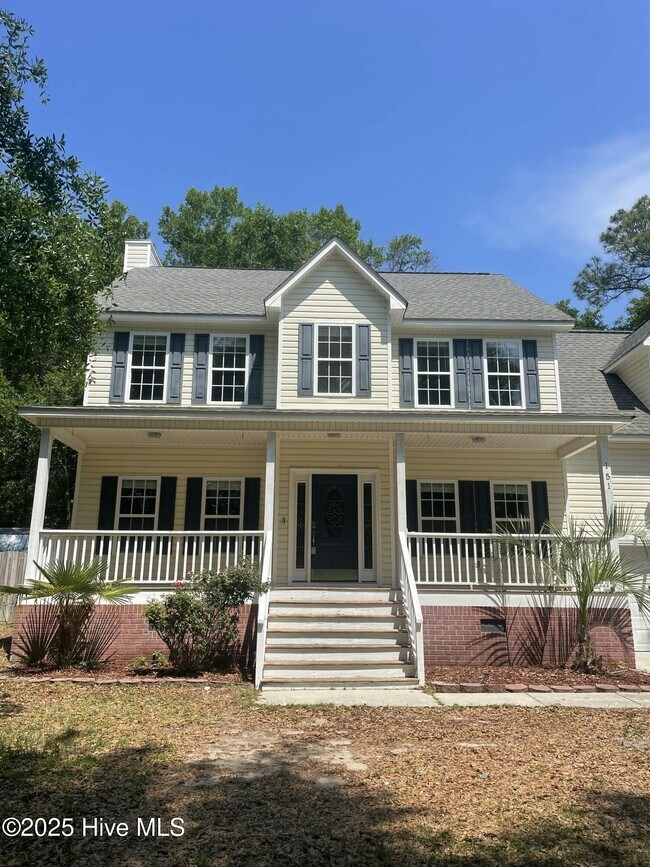 Building Photo - 151 Bayshore Dr
