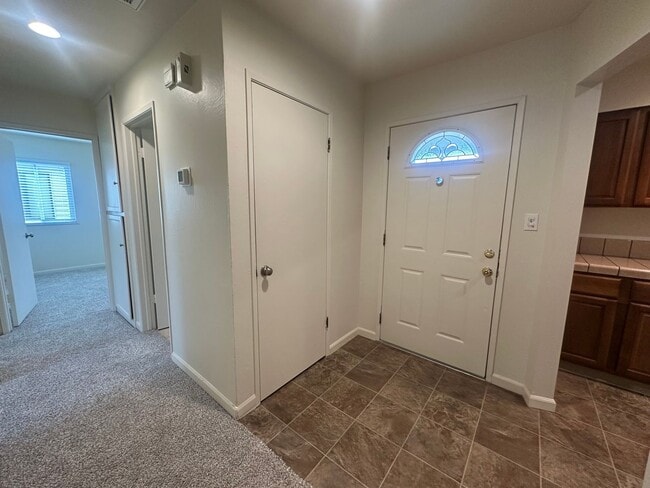 Building Photo - Charming 3-Bed Home with Huge Yard & Fresh Upgrades