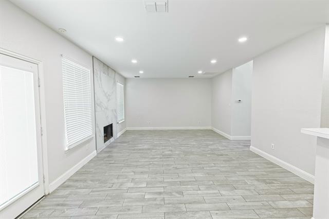 Building Photo - 9900 Presthope Dr