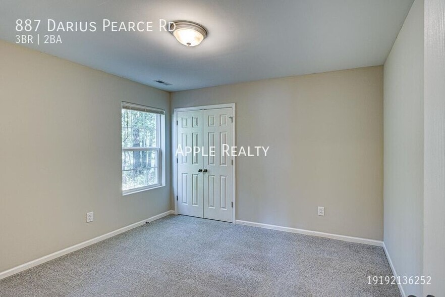 Building Photo - 887 Darius Pearce Rd