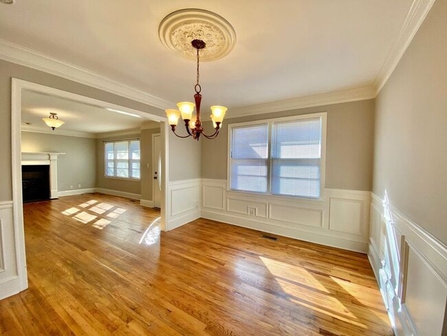 Building Photo - 3870 Hog Mountain Rd