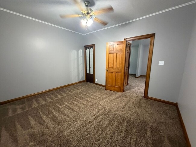 Building Photo - 810 Huestis Ave