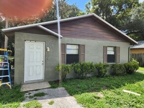 Building Photo - Move-In Ready 2BR/2BA Home with Modern Updates & Prime Zephyrhills Location!