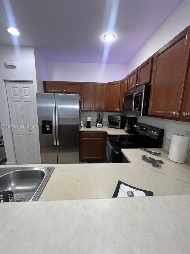 Building Photo - 8925 W 35th Ct