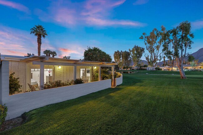 Building Photo - Luxury Golf Course Retreat in Indian Wells