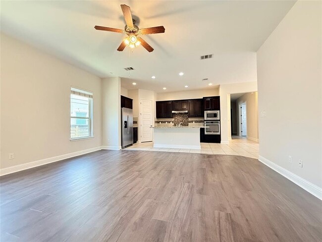 Building Photo - 10911 Hidden Caves Way