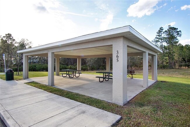 Building Photo - 1419 Eucalyptus Wy