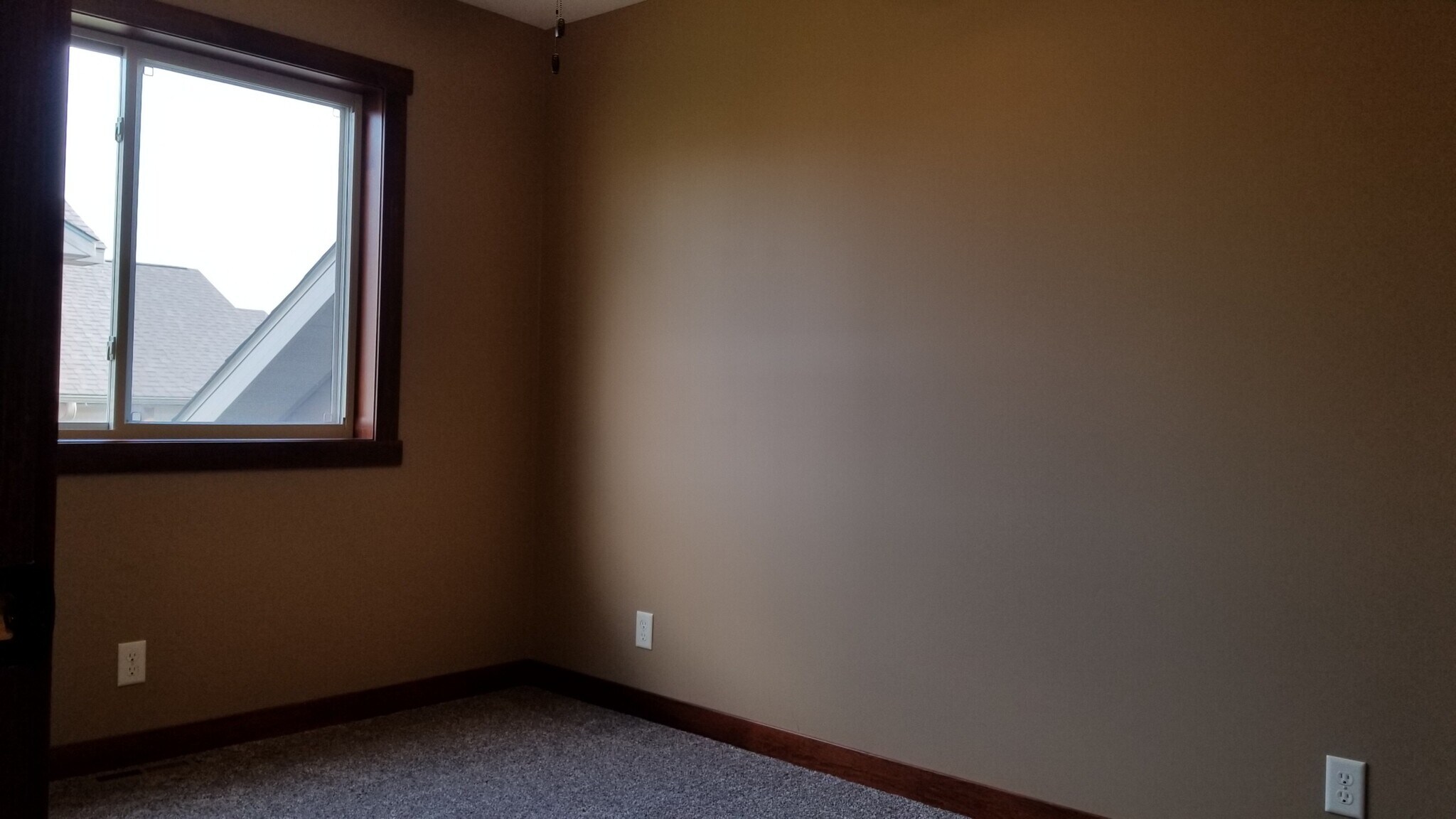 Building Photo - 244 Prairie Rd