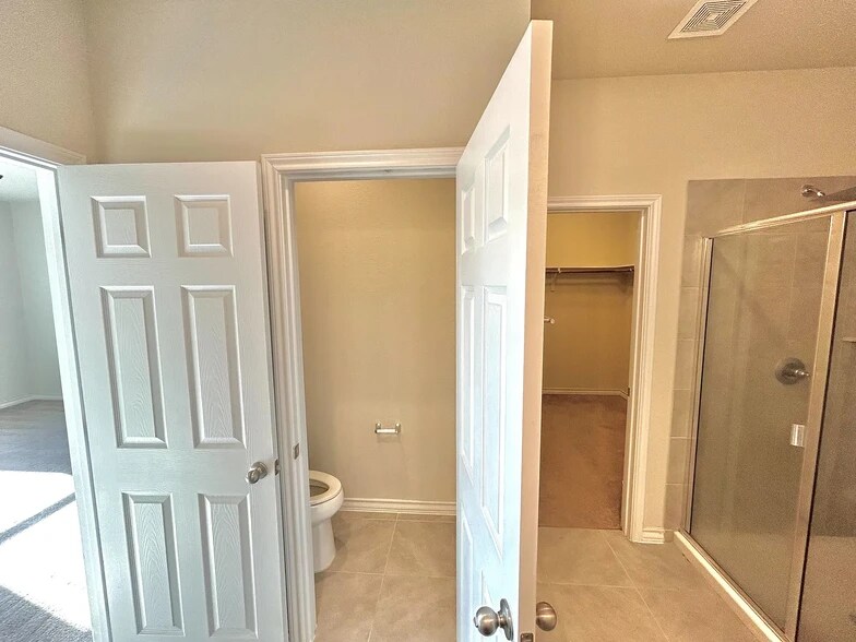 Building Photo - 7305 Vidrine St