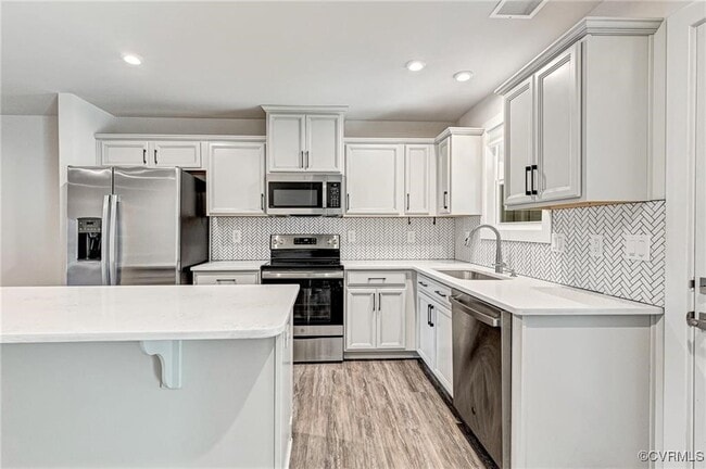 Building Photo - 6573 Carters Walk Ln