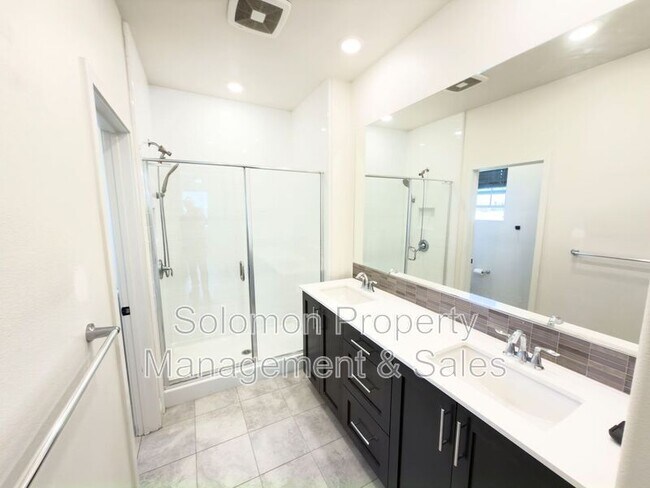 Building Photo - 4336 Harbor Way