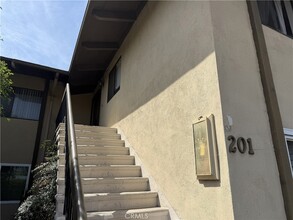 Building Photo - 1111 S Coast Dr