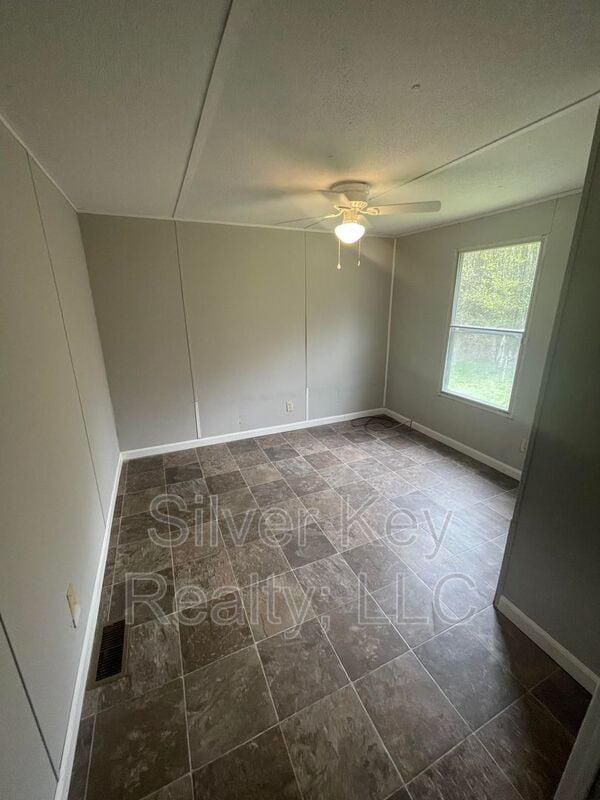 Building Photo - 270 Co Rd 213