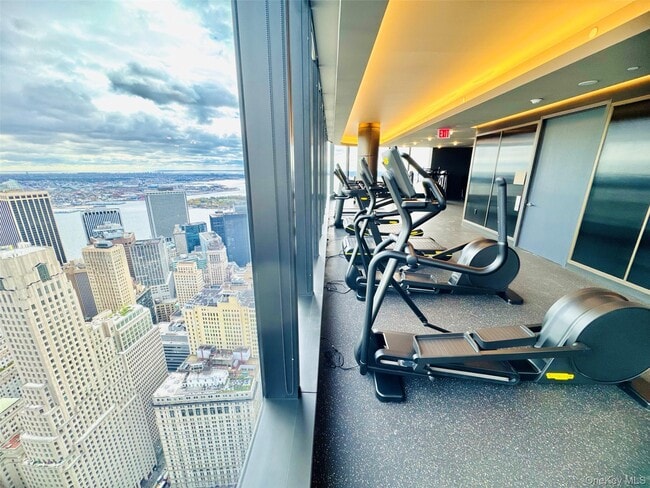 Building Photo - 125 Greenwich St