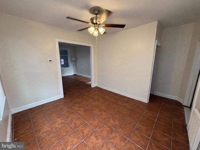 Building Photo - 198 W Thelma St