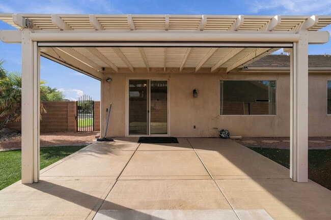 Building Photo - 2144 W 1050 N