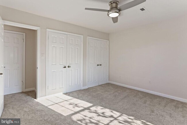 Building Photo - 1454 McLean Mews Ct
