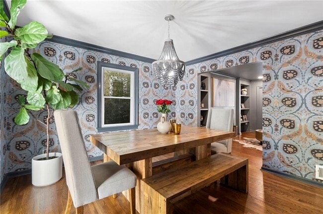 Building Photo - 2373 Virginia Pl NE