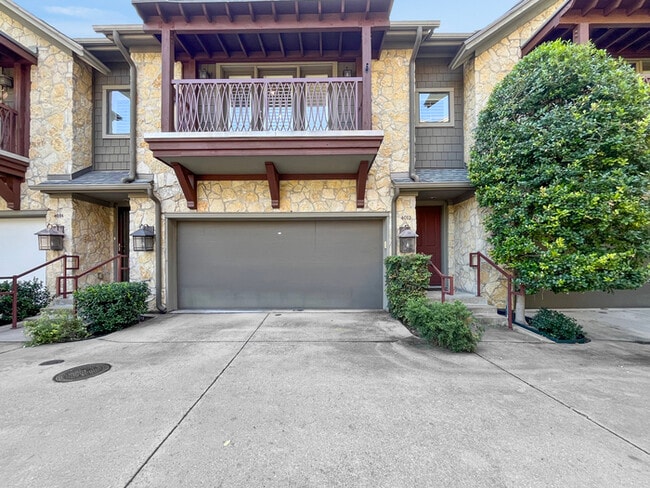 Primary Photo - Upgraded Town Home