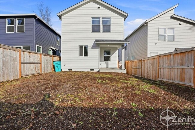 Building Photo - 7805 NE 100th Cir