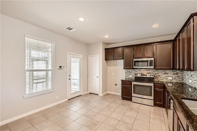 Building Photo - 657 Heritage Springs Trail