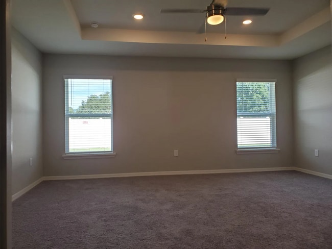 Building Photo - South Lakeland 3 bedroom 2 bath!
