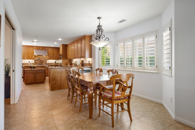 Building Photo - 75951 Kimberly Ln