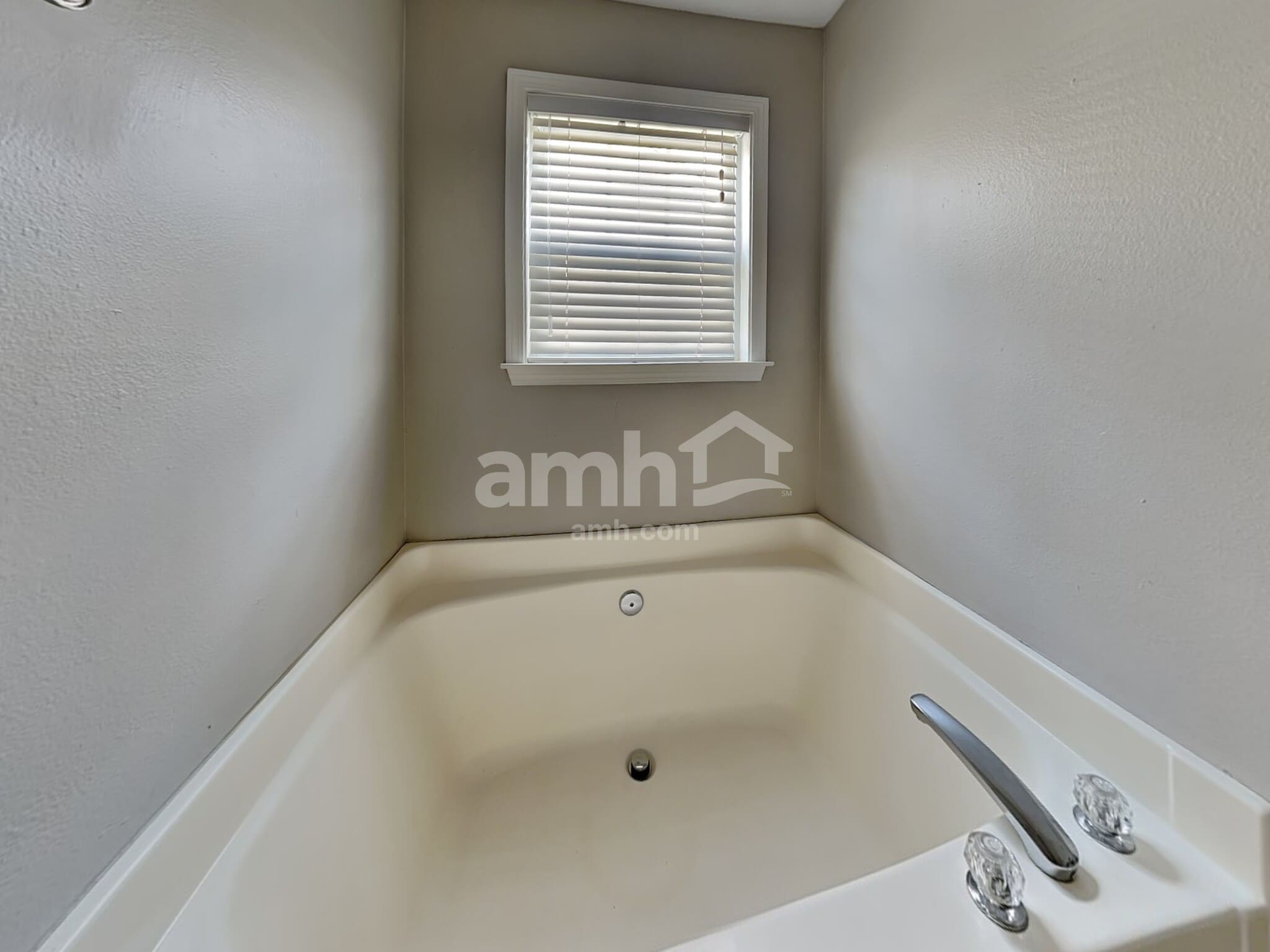 Building Photo - 23 Seaside Ln