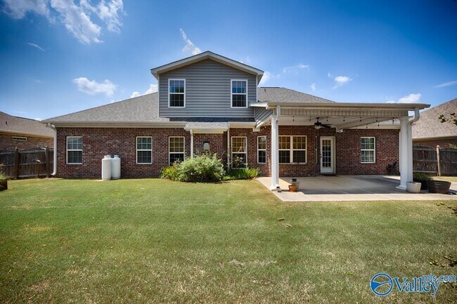 Building Photo - 4706 Old Maple Ct