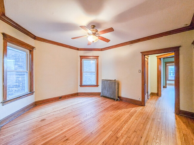 Building Photo - 3338 W Cullom Ave