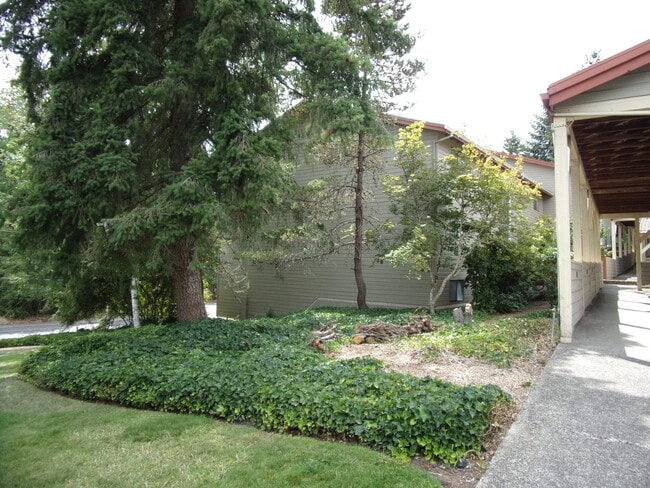 Building Photo - 2500 NW Princess St