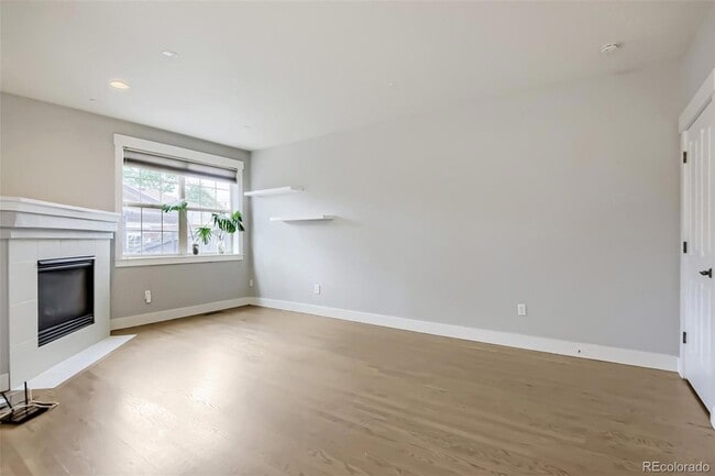 Building Photo - 1149 S Logan St