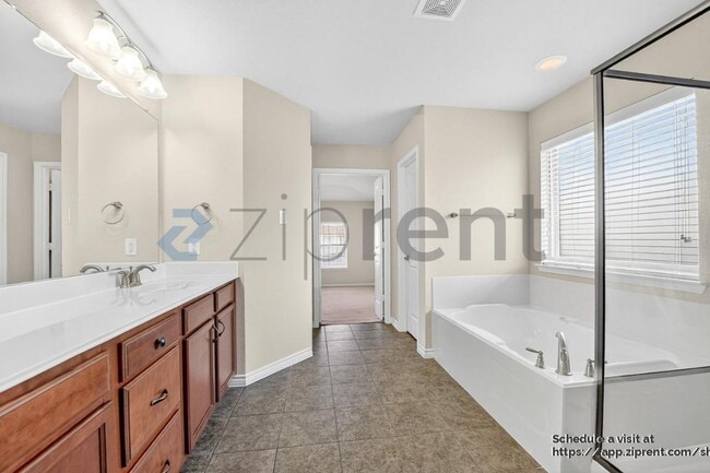 Building Photo - 12304 Coral Dr