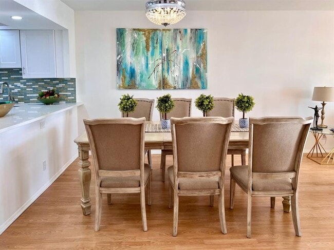 Building Photo - 3010 N Course Dr