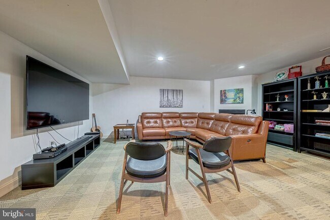 Building Photo - 1854 Valley Wood Rd