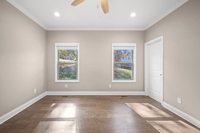 Building Photo - Move-In Special Available! Beautiful 4BR Home with Finished Basement