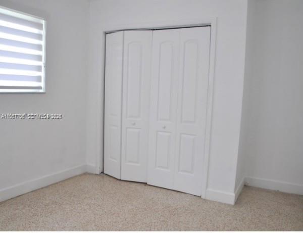 Building Photo - 2401 SW 31st Ave