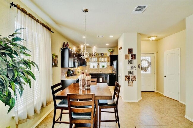 Building Photo - 1810 Franklin Mountain Dr