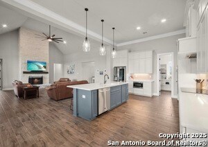 Building Photo - 451 Stone Lp