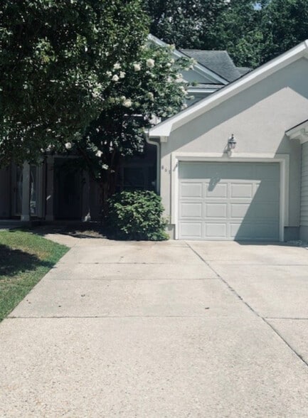 Primary Photo - 861 Royal Grove Ct