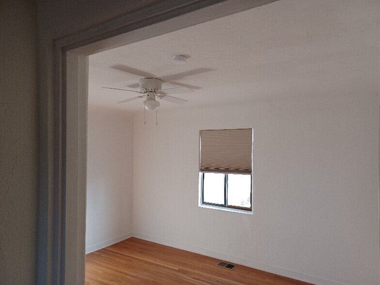 Building Photo - 3009 Delano Pl NE