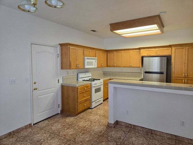 Building Photo - Available Now – 3 Bed, 3 Bath Home with Pool | $2,400/mo
