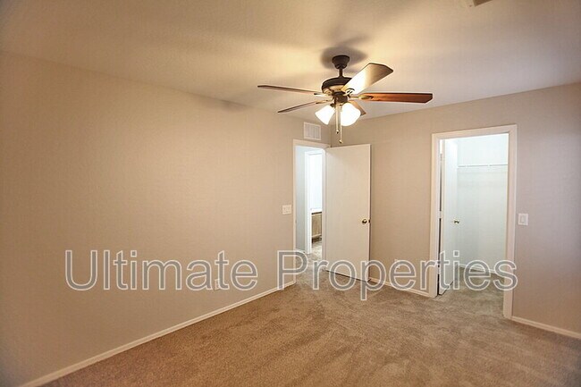 Building Photo - 11835 W Via Montoya Dr