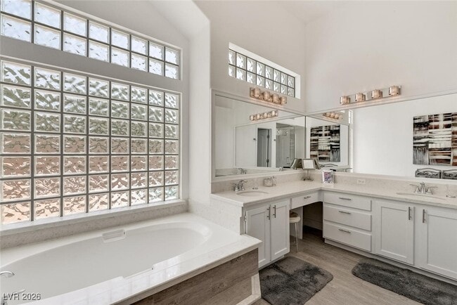 Building Photo - 1404 Sun Copper Dr