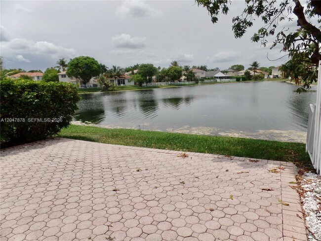 Building Photo - 12907 SW 28th Ct