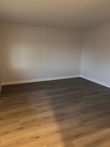 Building Photo - 18182 Mandarin Ln