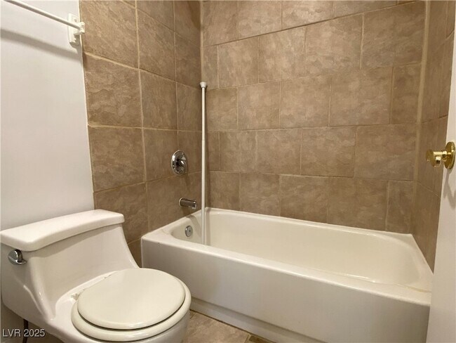 Building Photo - 4872 Nara Vista Way