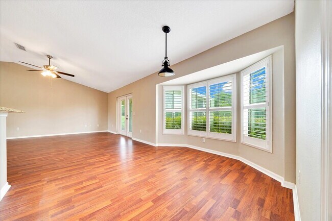 Building Photo - Spacious 3-Bed, 2-Bath Home for Rent in SW...