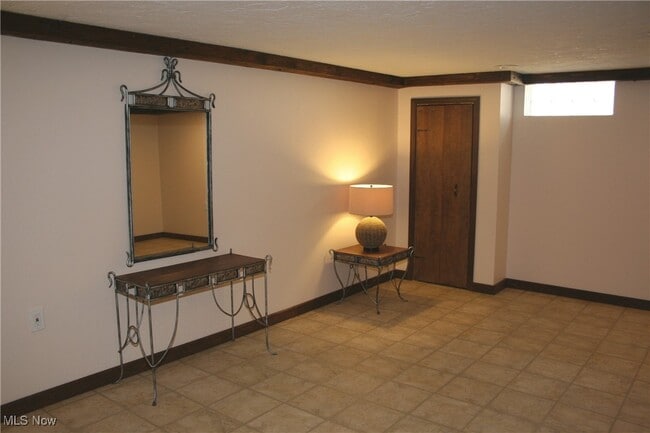 Building Photo - 1269 Bonnie Ln